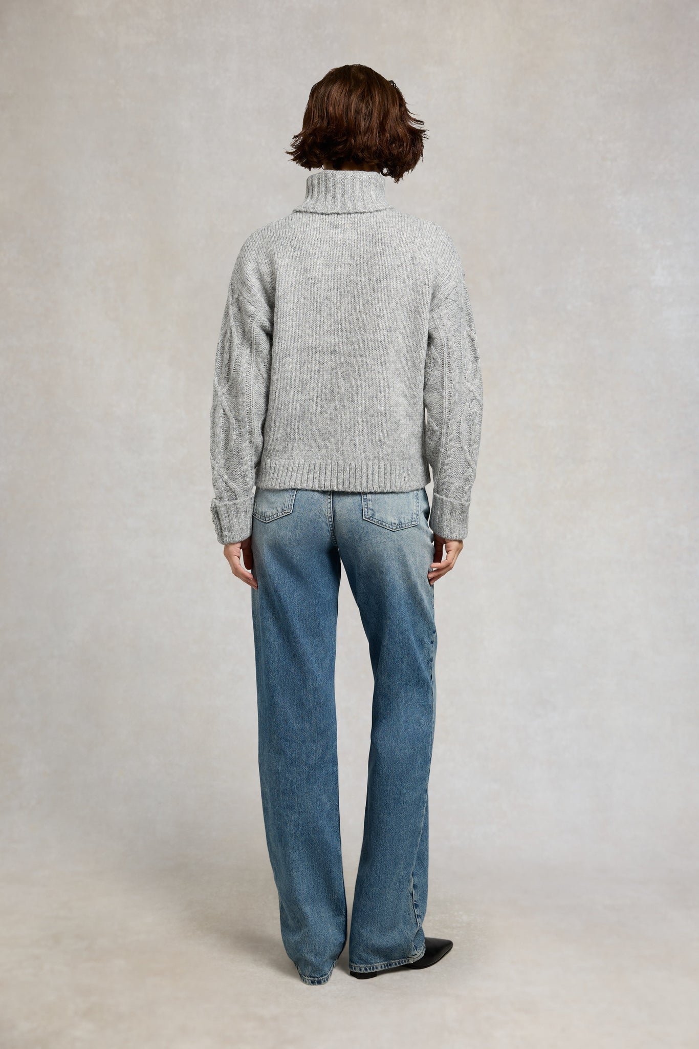 Noveli Roll Neck Knit (Light Grey)
