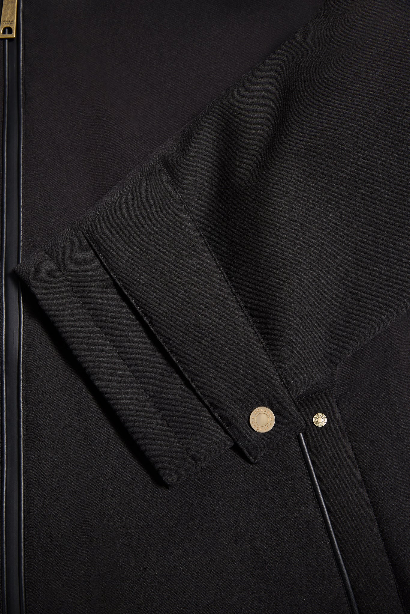 Men's One-Size Waterproof Coat (Black)