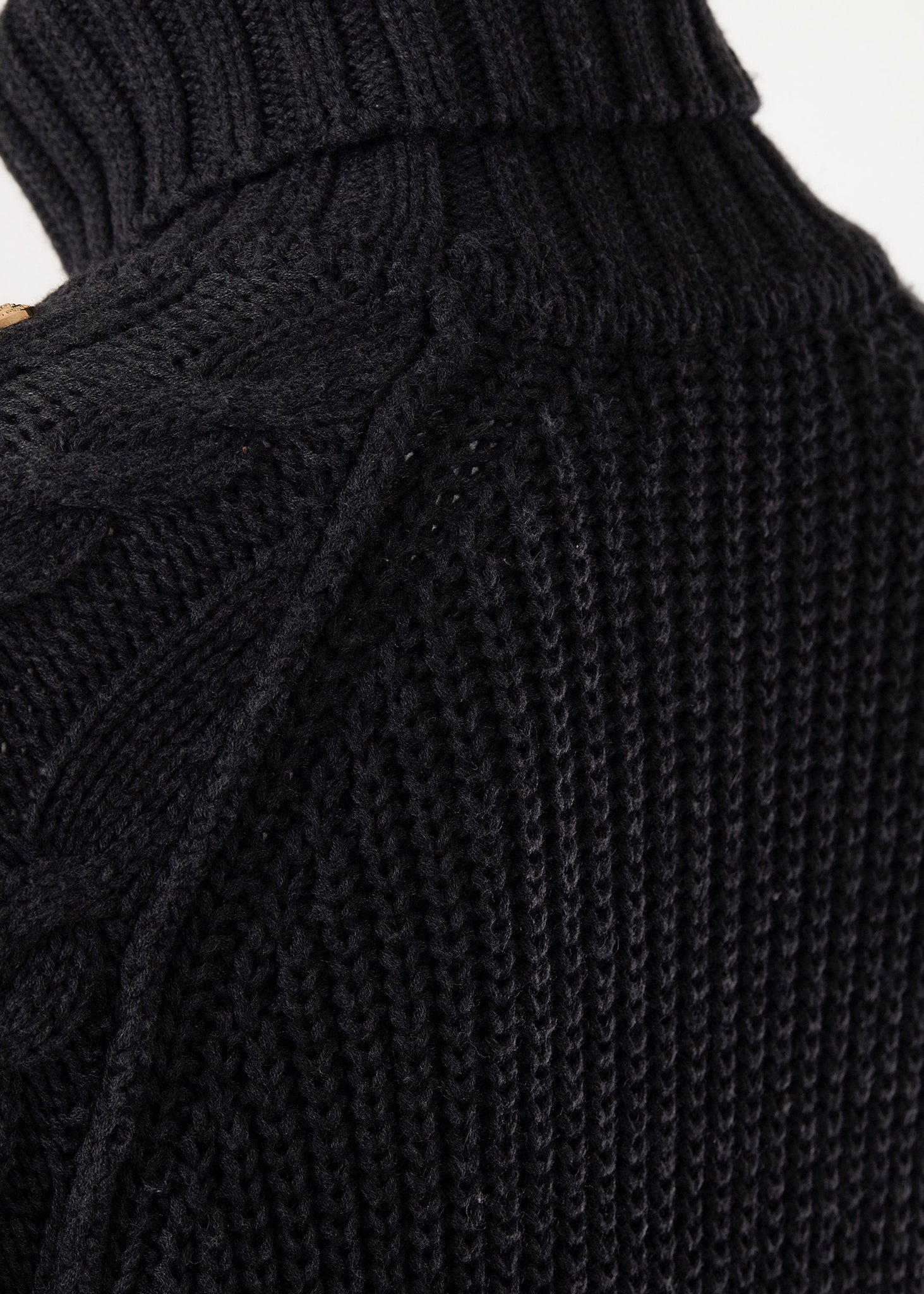 Greenwich Cable Knit (Dark Grey Marl)