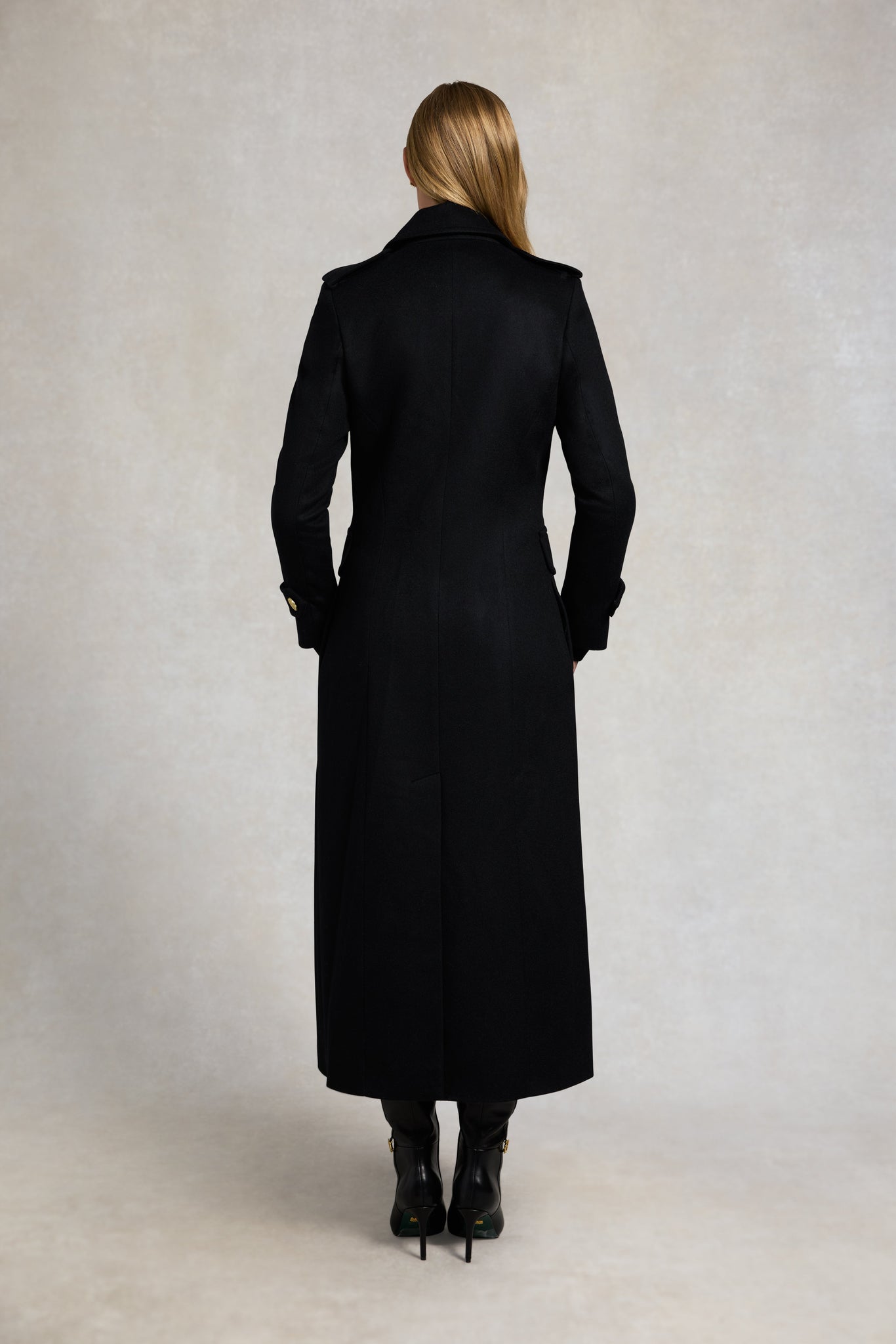 The Great Coat (Soft Black)