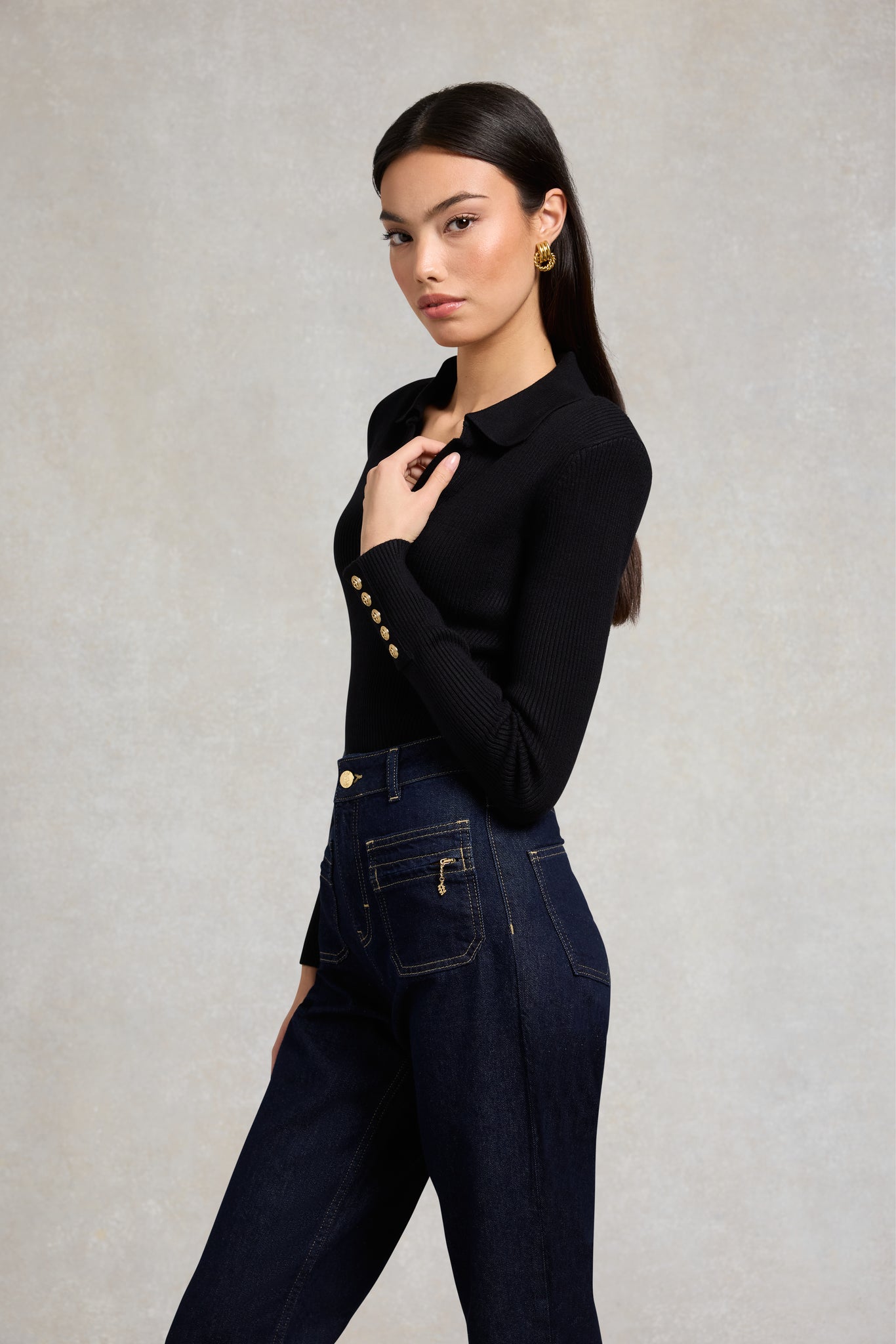 V-Neck Rib Top (Black)