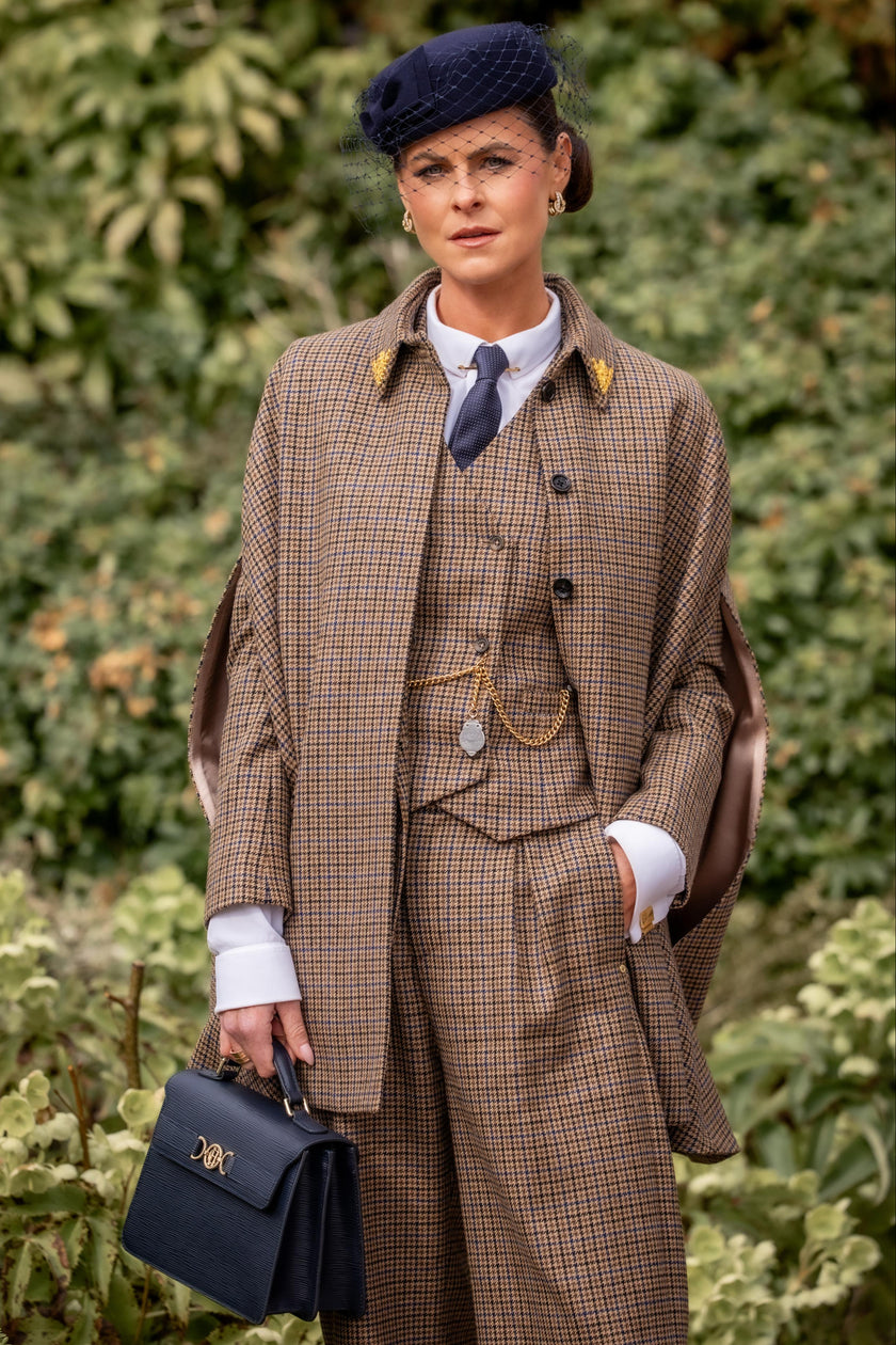 Knightsbridge Cape (Abbot Check Tweed)